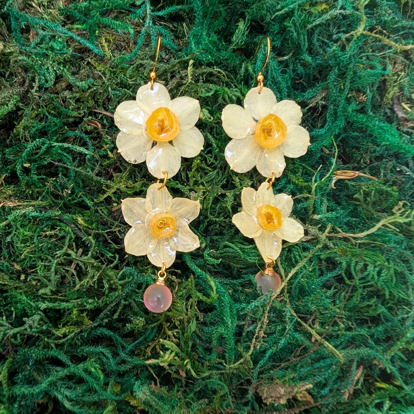 Golden Daffodil with Rose Glow Beads