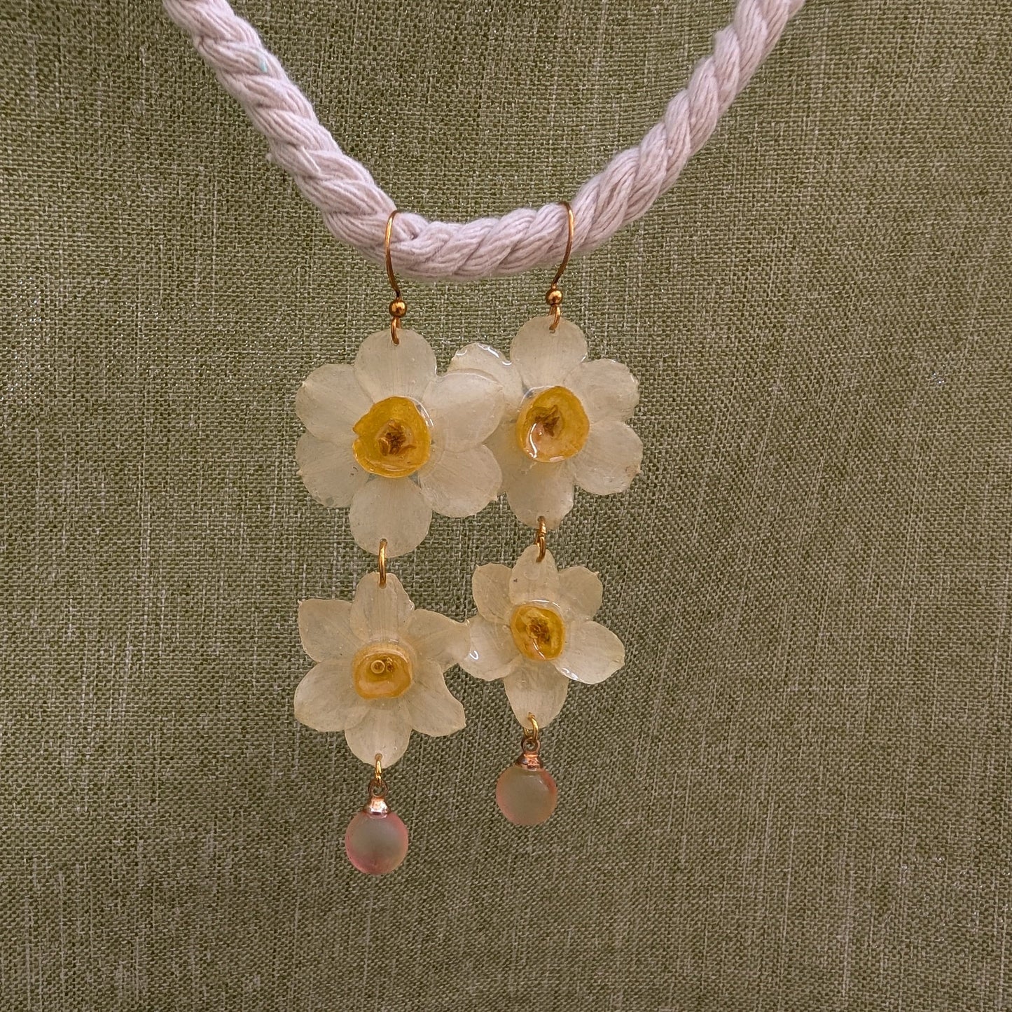 Golden Daffodil with Rose Glow Beads