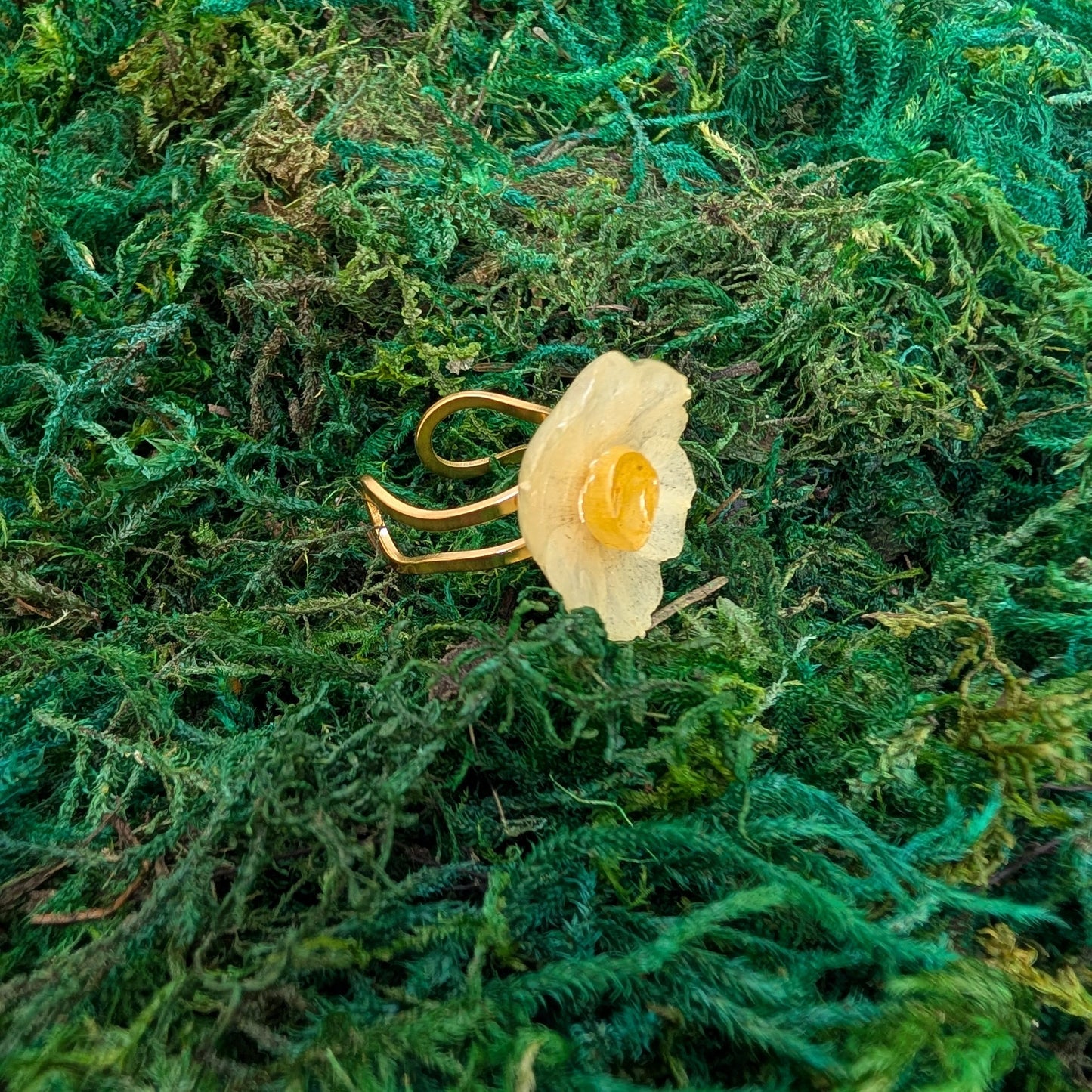 Golden Whisper - Real Daffodil Ring