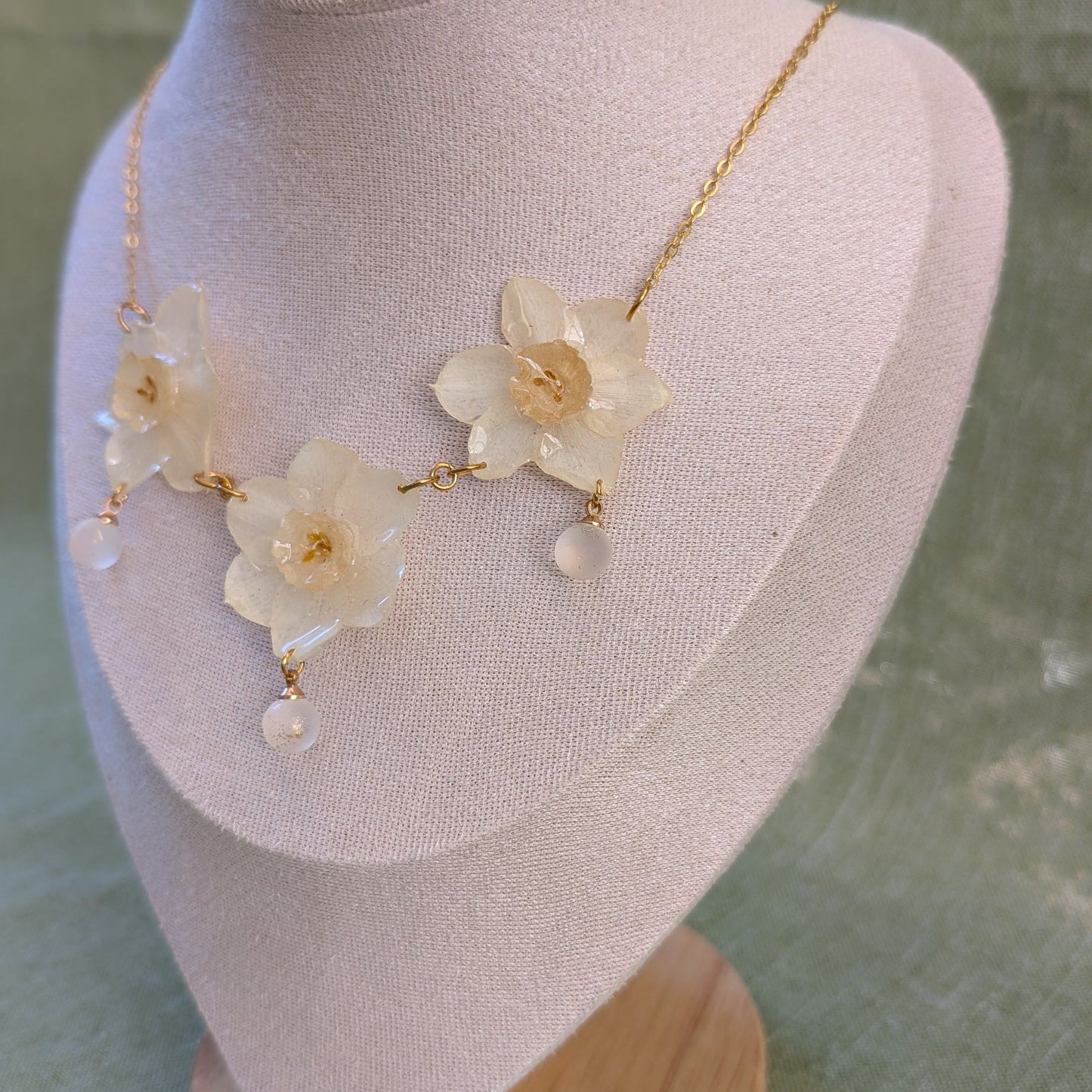 Daffodil Trio Necklace