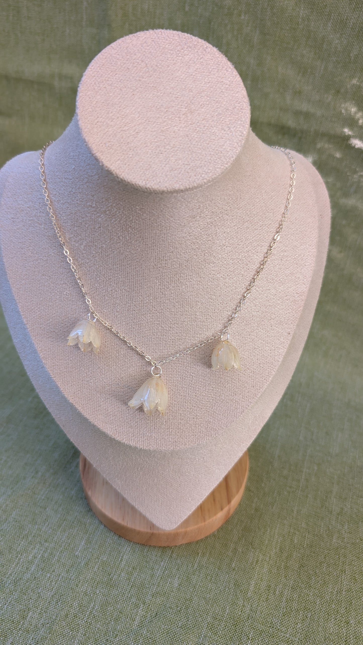 Snowdrop Trio Necklace