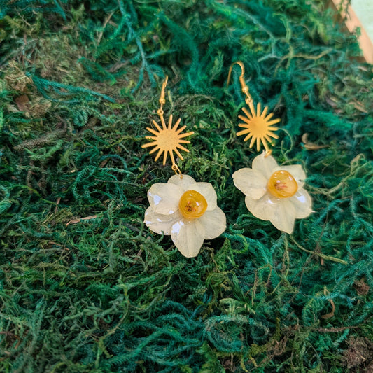Sunbeam Daffodil Earrings