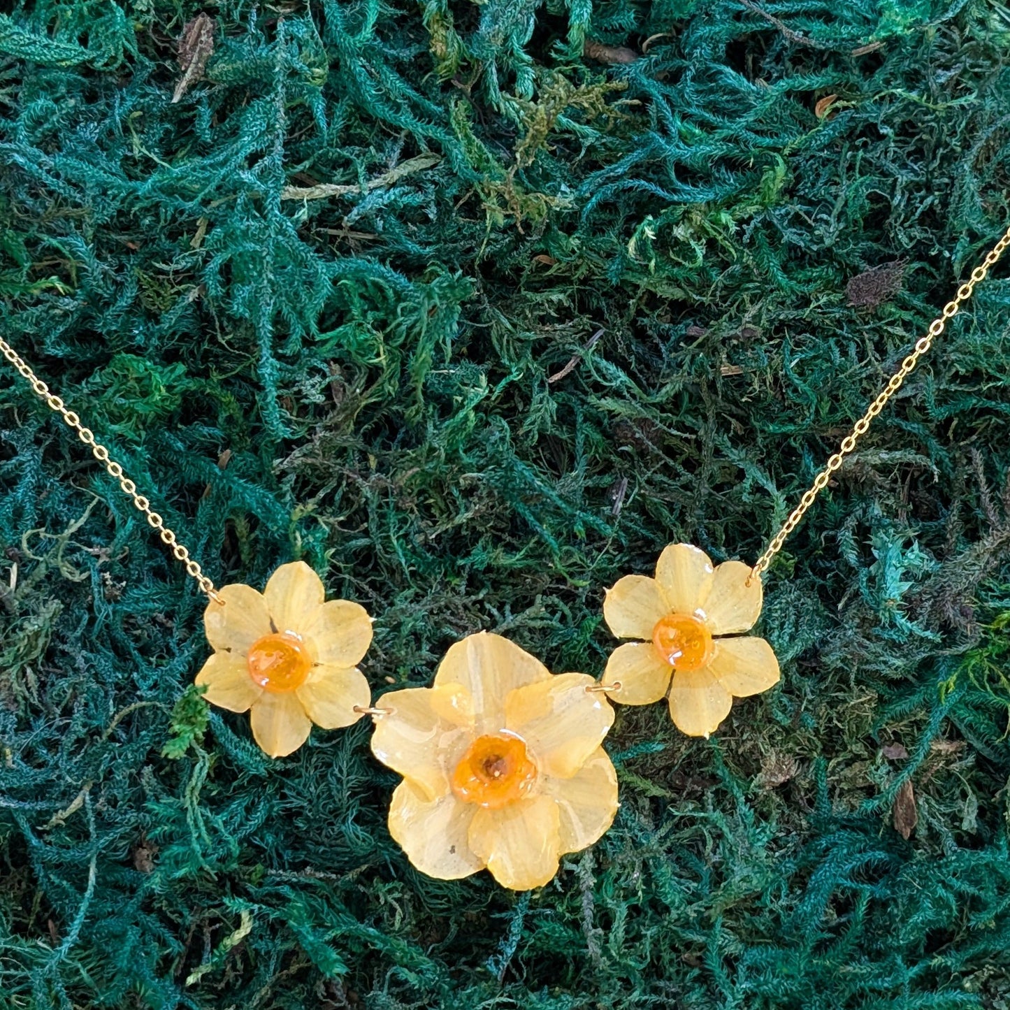 Daffodil Trio Necklace