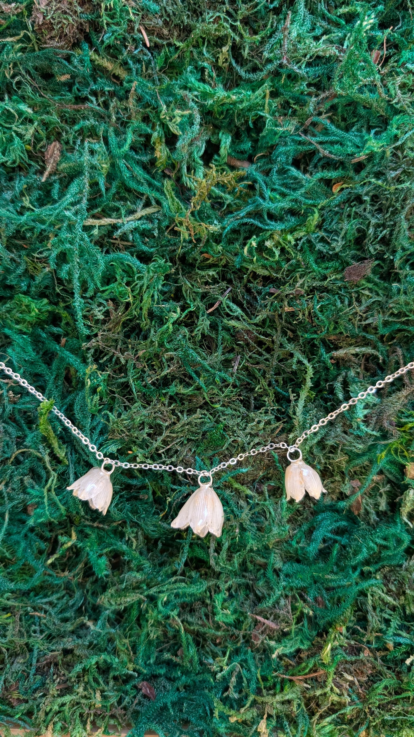 Snowdrop Trio Necklace