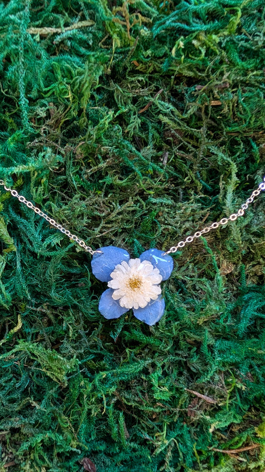 Blue Hydrangea & Daisy Bloom Necklace